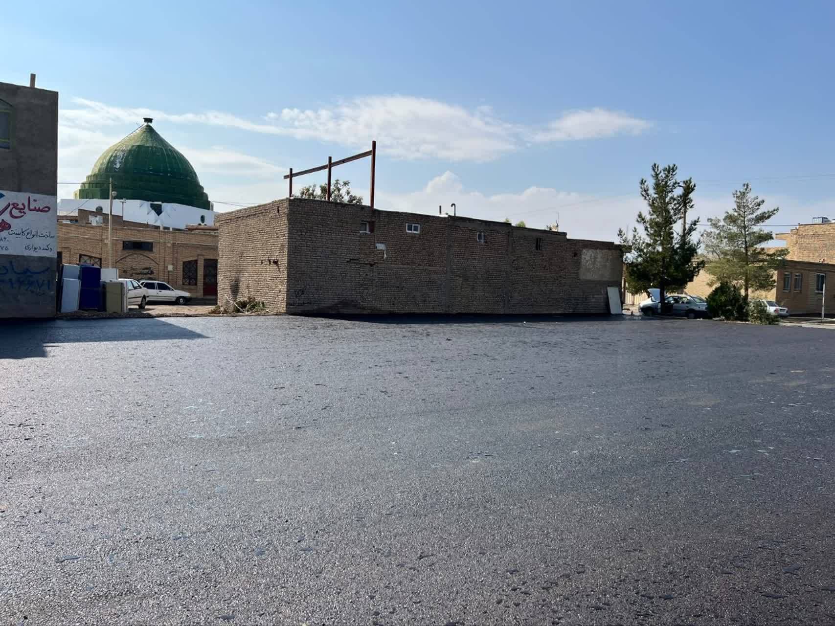 تداوم نهضت آسفالت و بهسازی در شهرک بهارستان دامغان